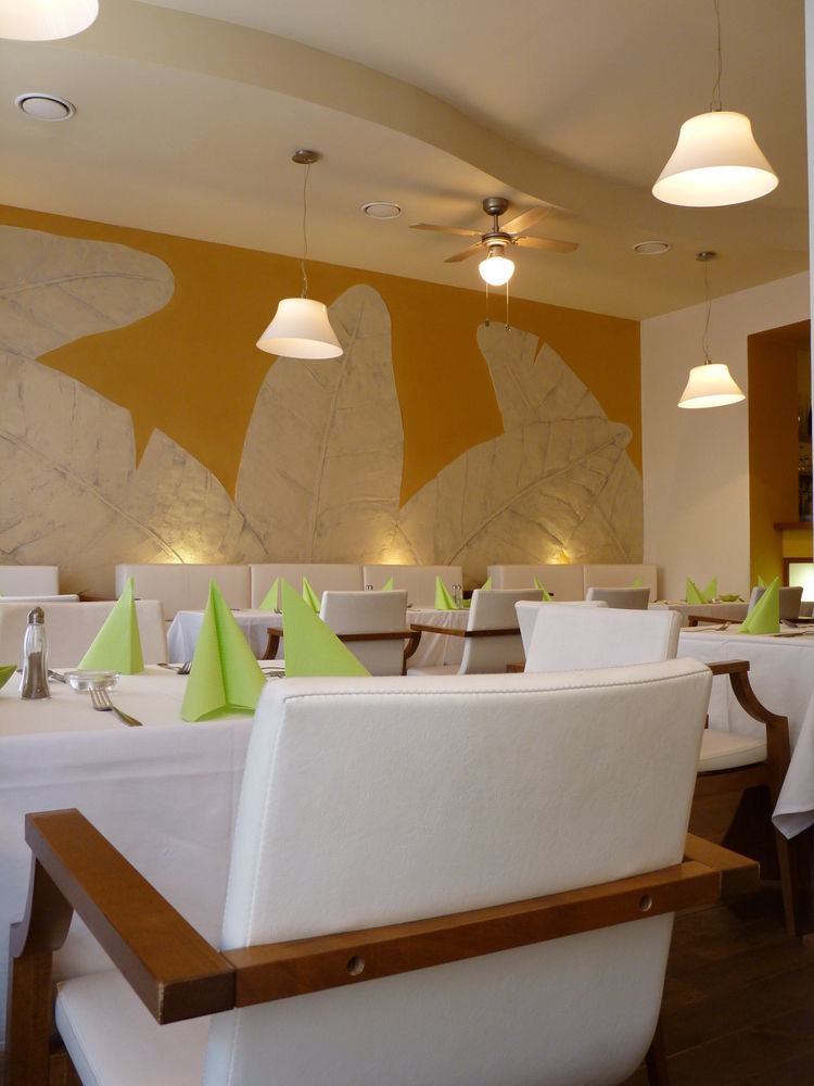 Hotel Art Písek Restoran fotoğraf