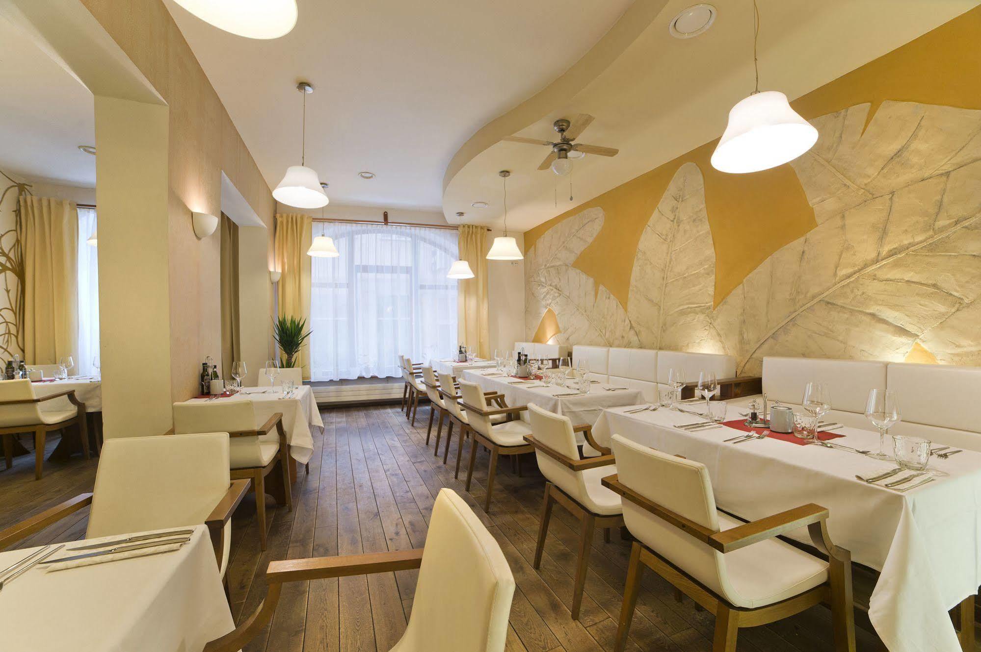 Hotel Art Písek Dış mekan fotoğraf