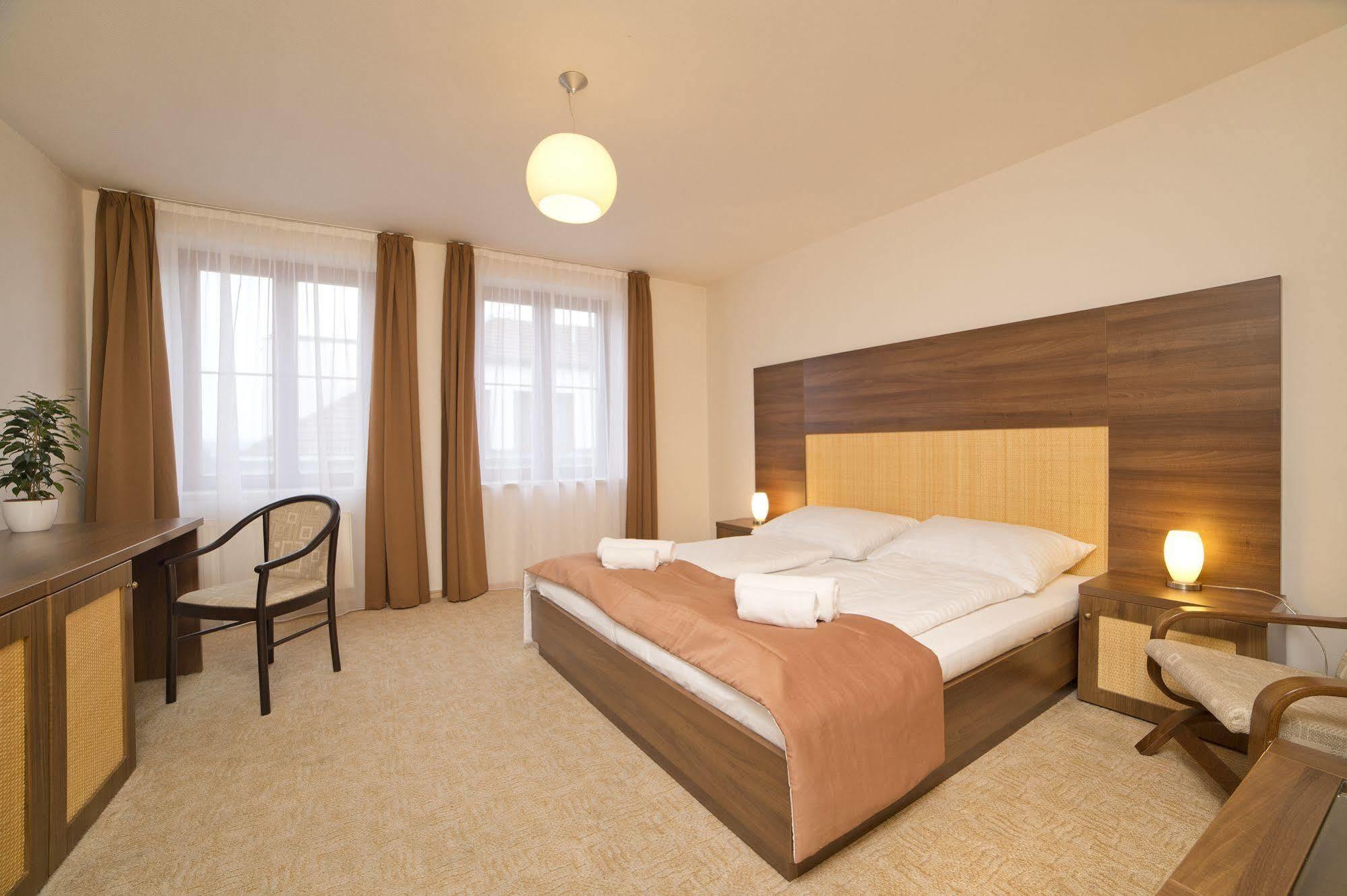 Hotel Art Písek Dış mekan fotoğraf
